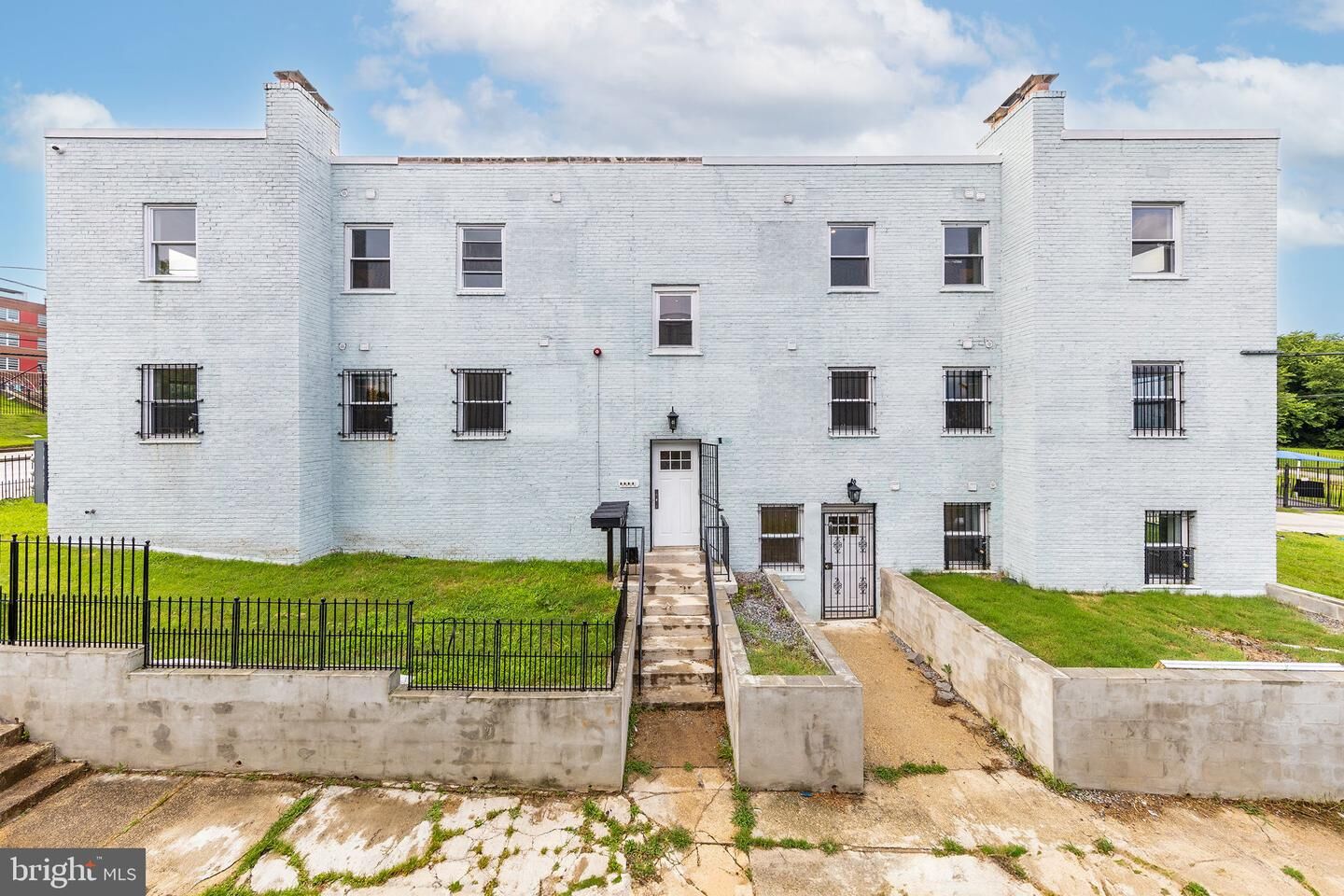 Property Photo:  4230 6th Street SE  DC 20032 