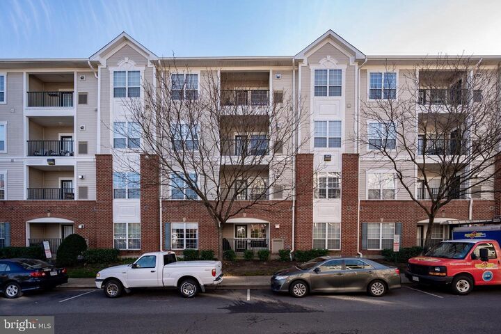 Property Photo:  4860 Eisenhower Avenue 286  VA 22304 