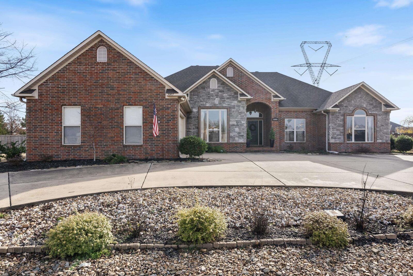 Property Photo:  5005 Quarry Dr  AR 72034 