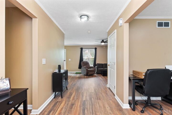 Property Photo: 1411 Elrond Drive OH 45102