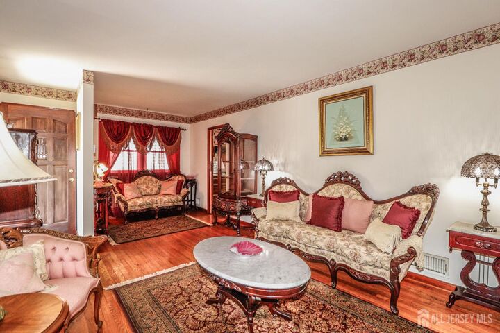 Property Photo:  257 S 6th Avenue  NJ 08904 