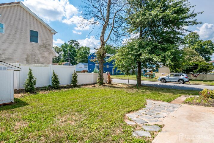 24 Savoy Street  Colonia NJ 07067 photo