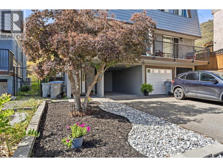 Property Photo:  865 McQueen Drive  BC V2B 7X8 