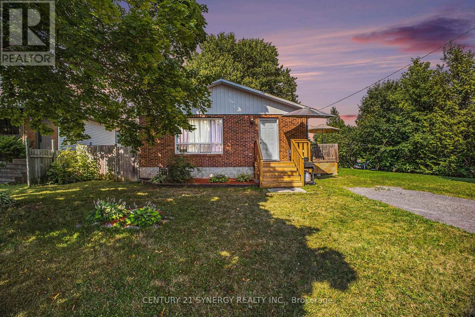 Property Photo: 389 Thomas Street ON K7C 3Z3