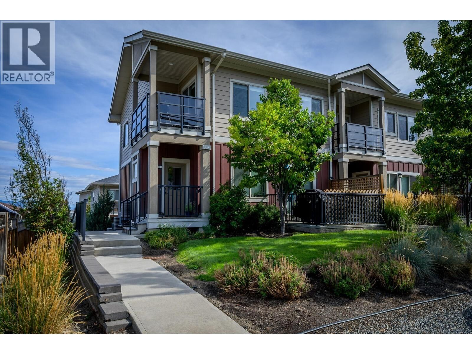 Property Photo:  60 Hudson'S Bay Trail 111  BC V2C 0G4 