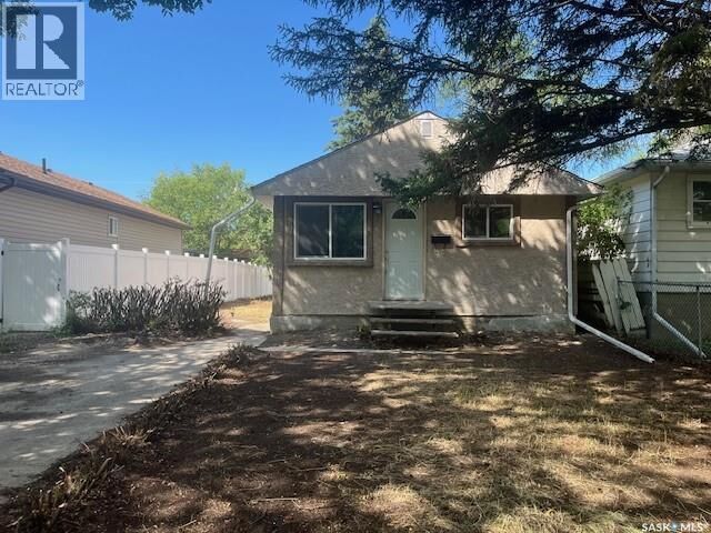 Property Photo:  270 Scarth Street  SK S4R 2C1 