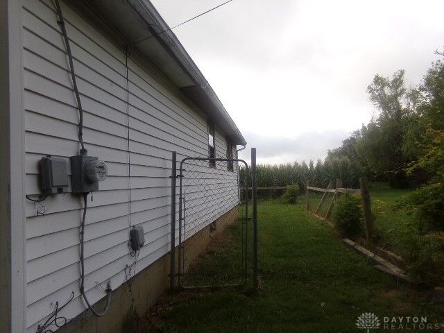 Property Photo:  406 Ellis Street  OH 45164 