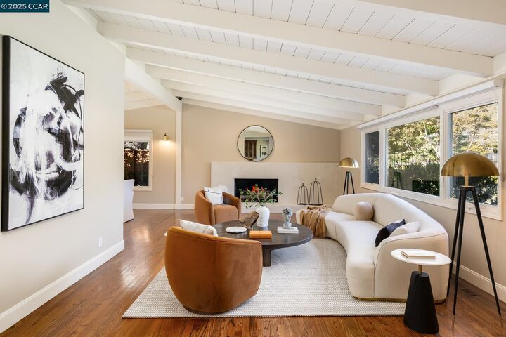 Property Photo:  9 Saint Andrews Pl  CA 94507 