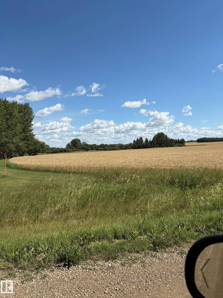 Riverbend Road Twp. 273  Rural Sturgeon County AB T0G 0J0 photo