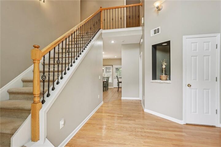 Property Photo: 616 Mount Albert Way GA 30518