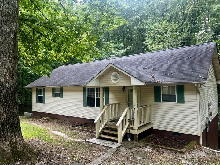 Property Photo:  580 Spears Road  TN 37347 