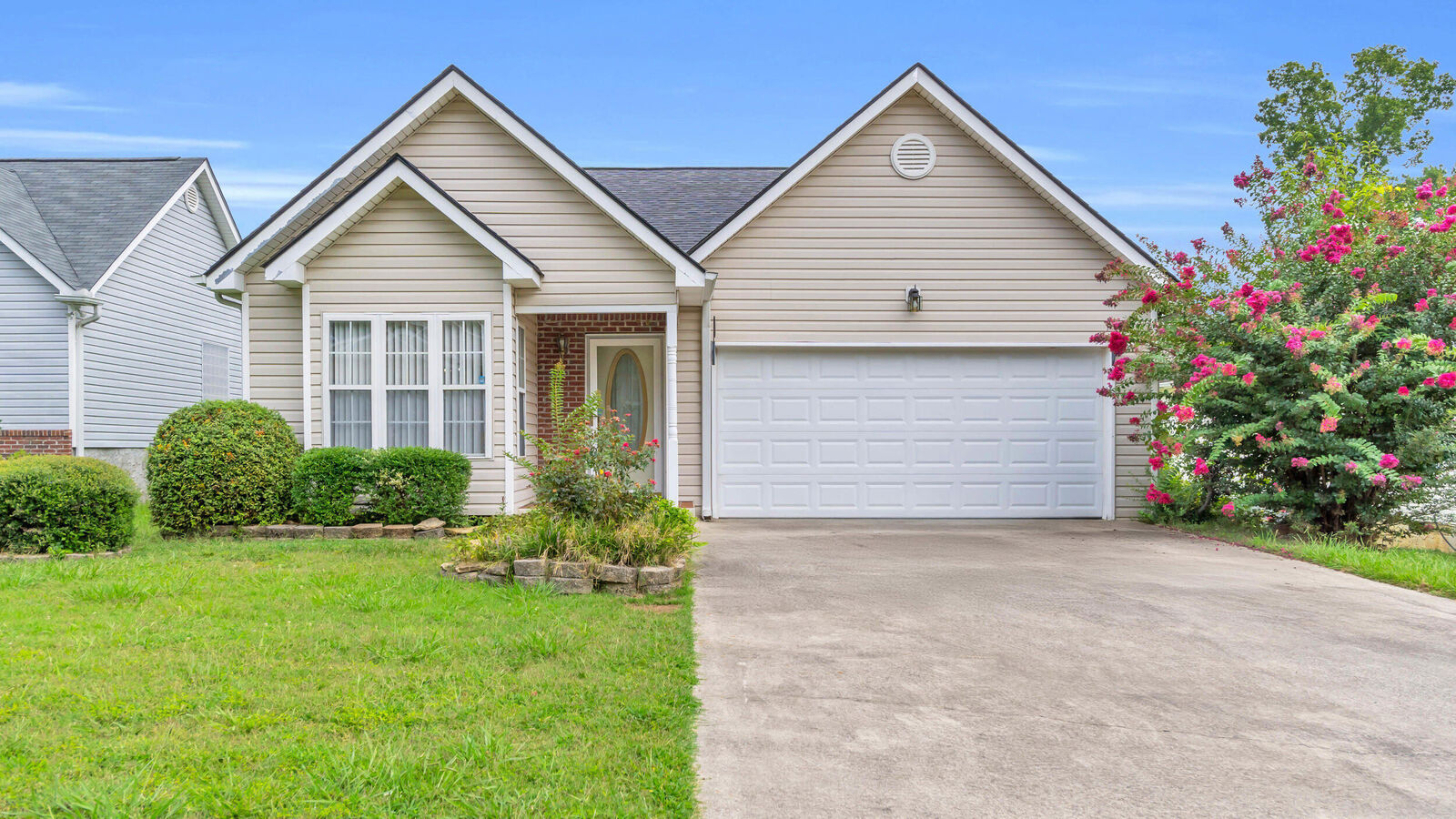 Property Photo: 2060 Cannondale Loop TN 37421