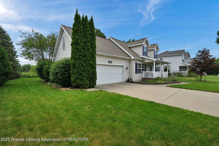Property Photo:  5011 Haddon Hall Drive  MI 48842 