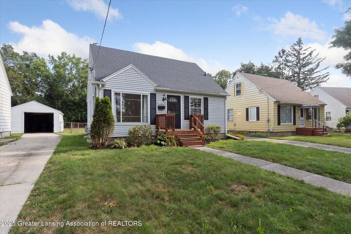 Property Photo:  2631 Lasalle Boulevard  MI 48912 