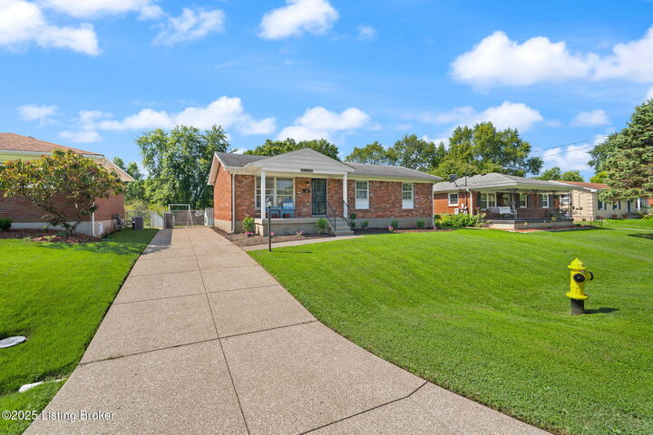 Property Photo: 6900 Shareith Dr KY 40228