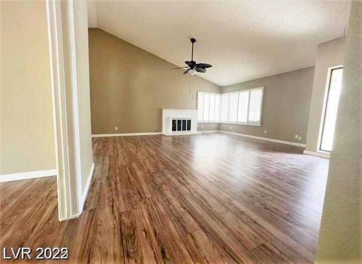Property Photo: 6672 Peachtree Lane NV 89103
