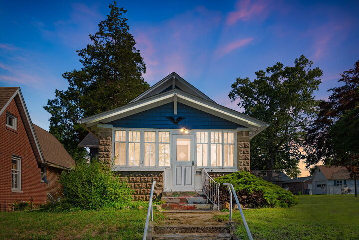 Property Photo: 304 Gardena Street IN 46360