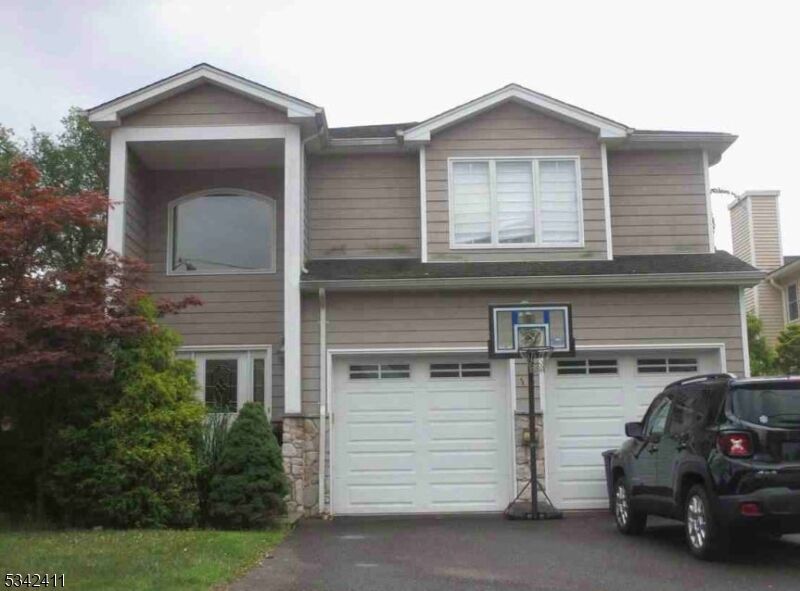 Property Photo:  15 Laurel Ave  NJ 07628 