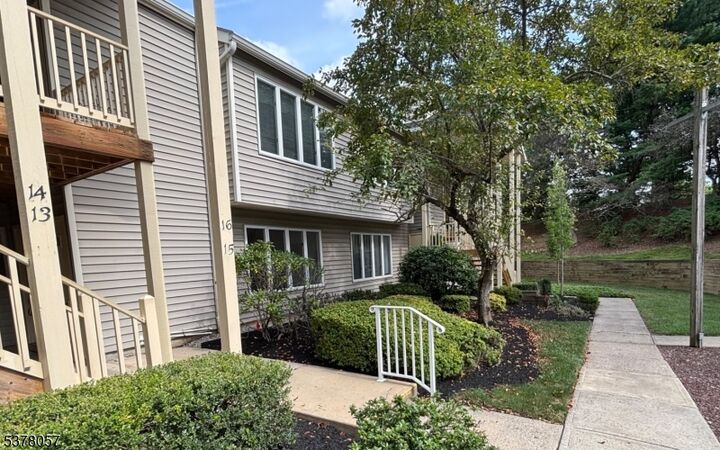 Property Photo:  15 Westchester Terrace 15  NJ 08801 