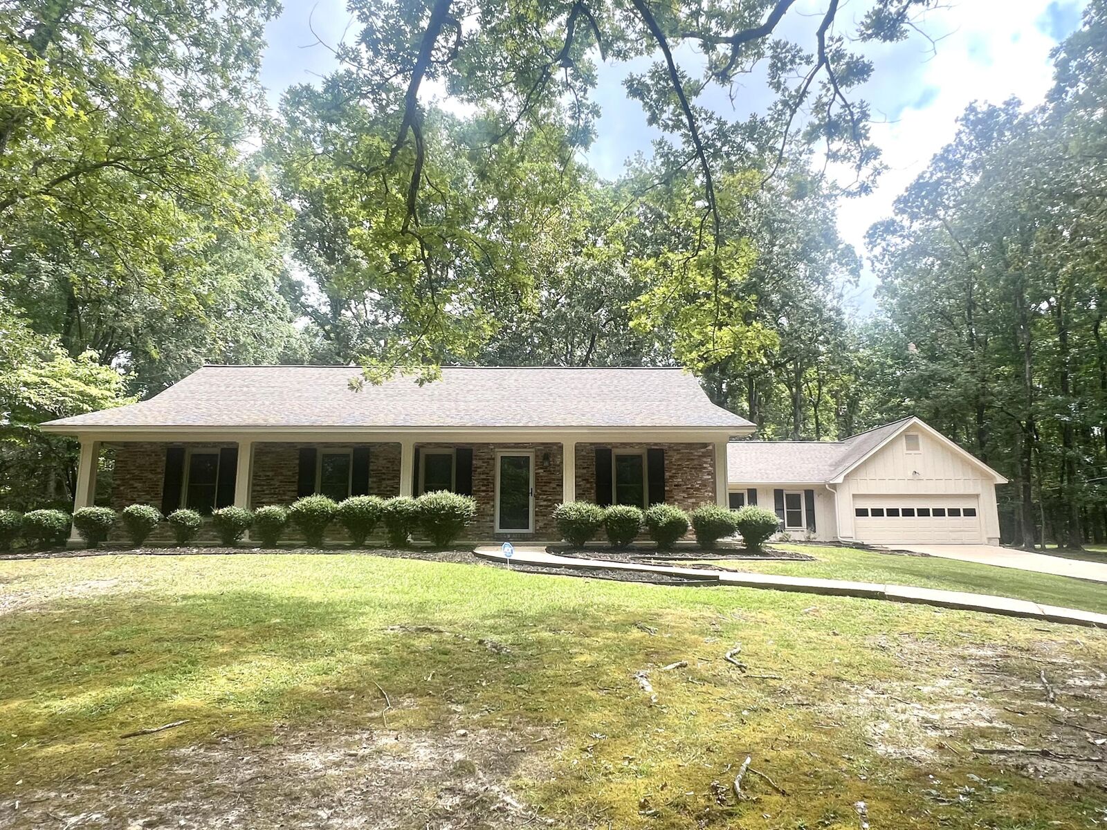 Property Photo:  360 Waring Rd  MS 39705 