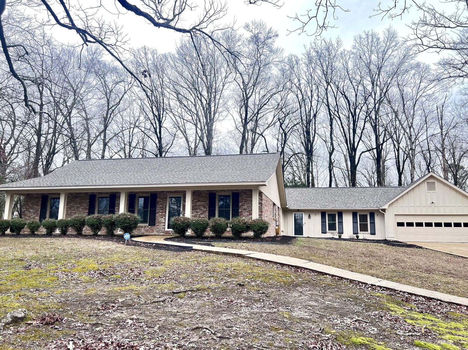 Property Photo:  360 Waring Rd  MS 39705 