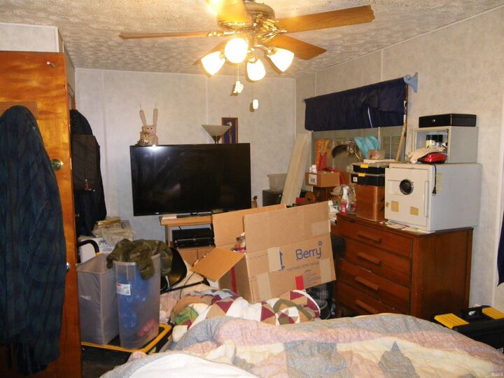 Property Photo: 1809 McConnell Avenue IN 47715