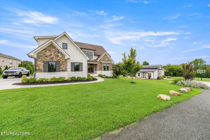 Property Photo:  1010 McFee Rd  TN 37934 