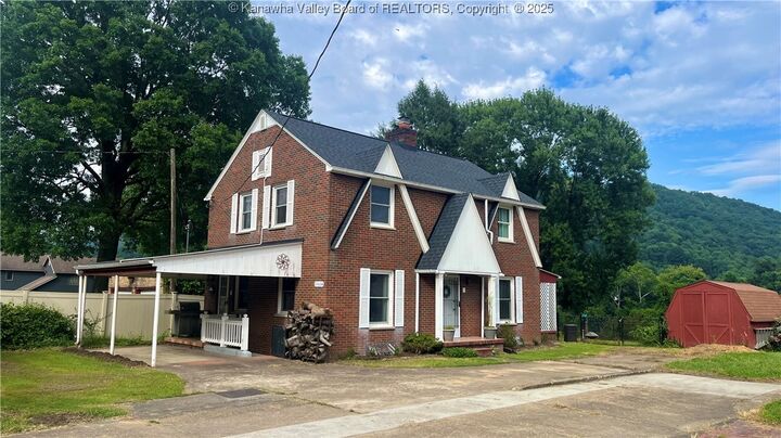 6546 Roosevelt Avenue A  Charleston WV 25304 photo
