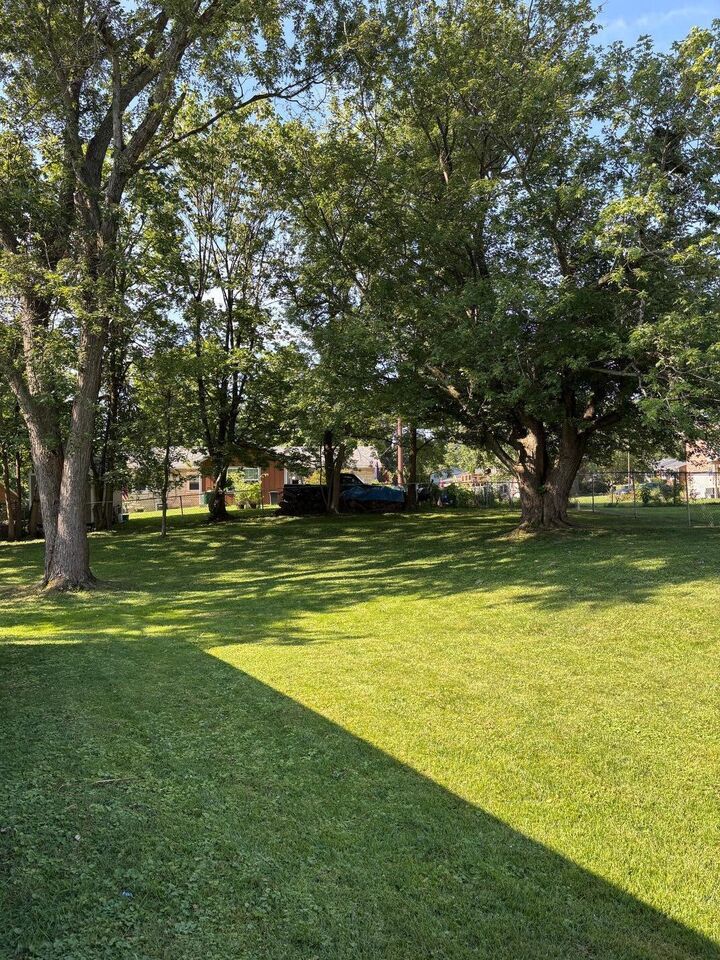 Property Photo:  211 Knollwood Place  KY 40601 