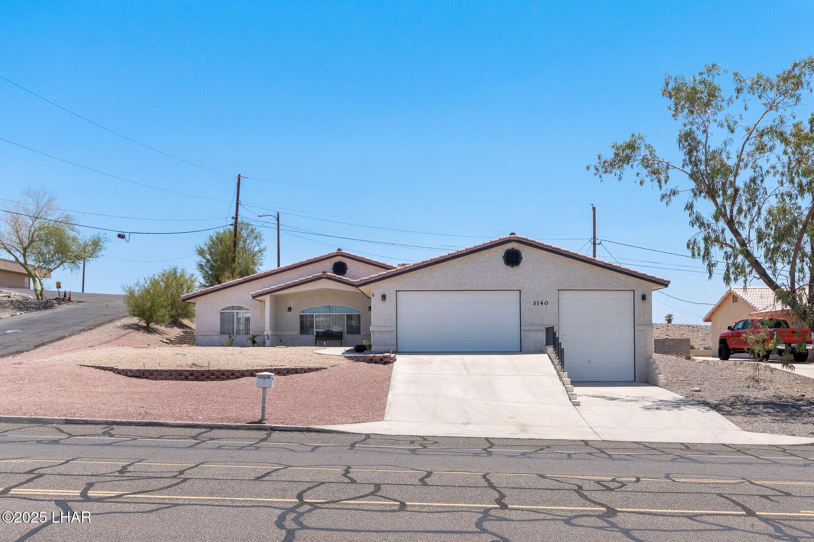 Property Photo: 3140 McCulloch Blvd AZ 86403