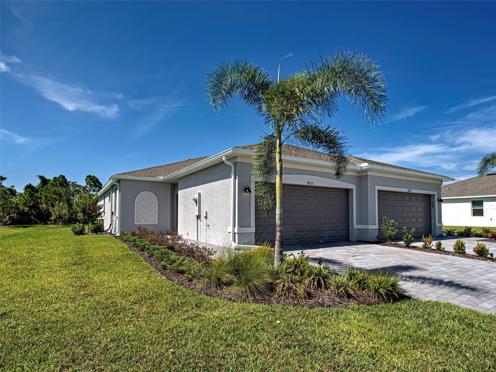 Property Photo: 8733 Seasalt Loop FL 34224