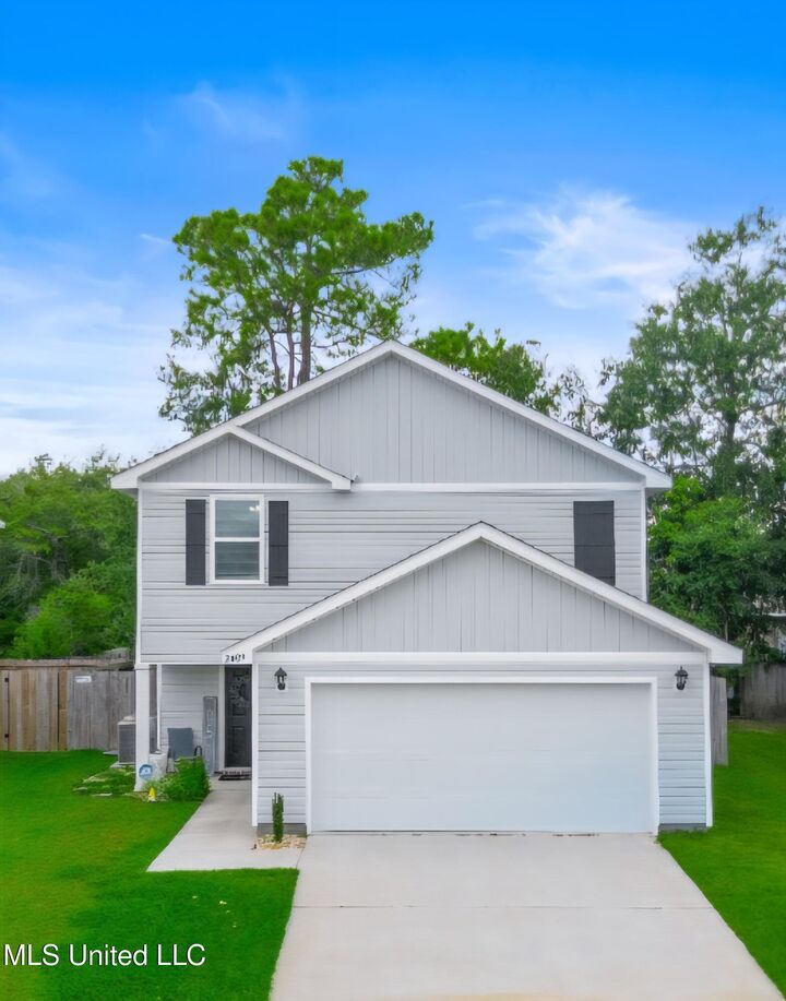 Property Photo: 2409 Esplanade Street MS 39564