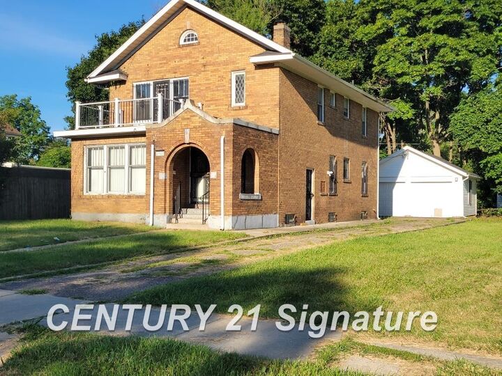 Property Photo:  2913 Martin Luther King Avenue  MI 48505 