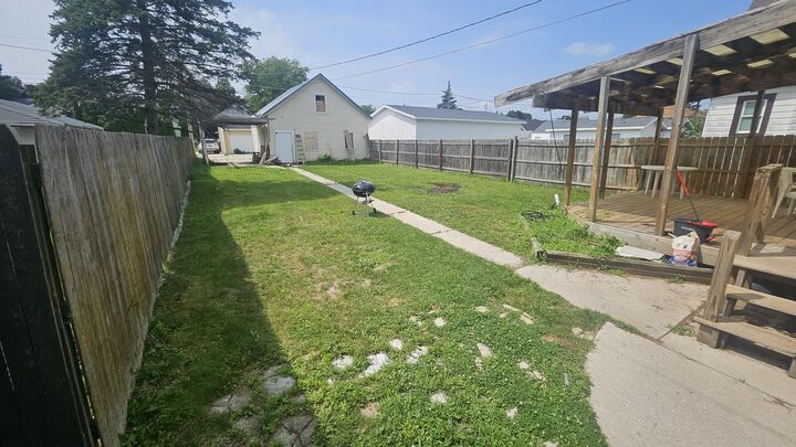 Property Photo: 2104 N 10th St WI 53081