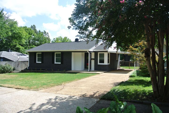 Property Photo: 574 Sabine St TN 38117