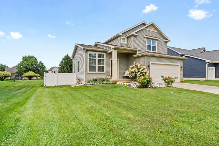 Property Photo:  75 Dickens Street  MI 49283 