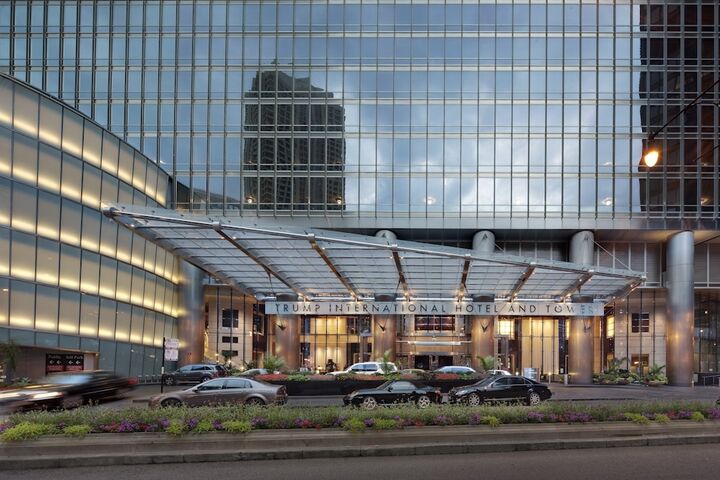 401 N Wabash Avenue 30J  Chicago IL 60611 photo