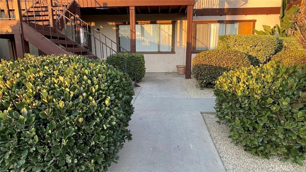 Property Photo:  1076 N Escondido Boulevard  CA 92026 