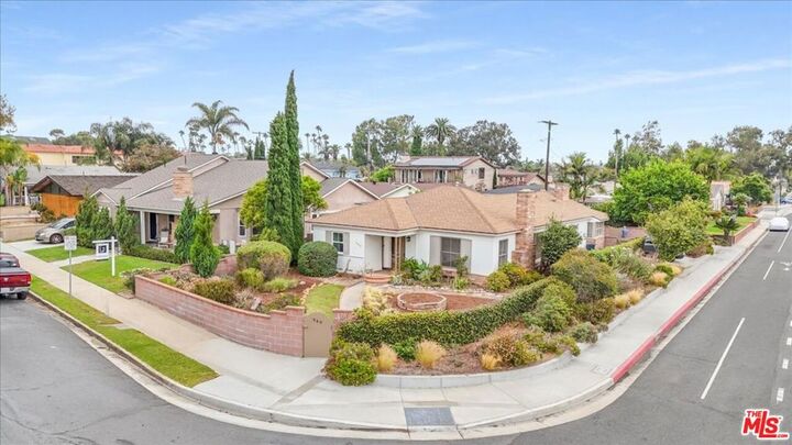 949 10th Street  Huntington Beach CA 92648 photo