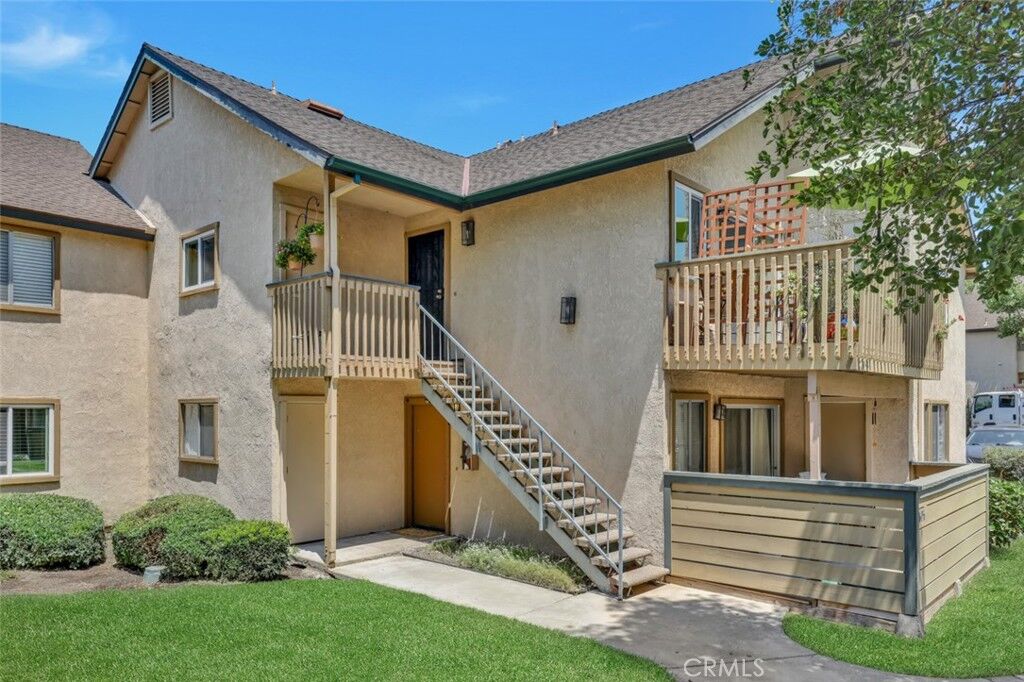 Property Photo:  26058 Serrano Court 87  CA 92630 