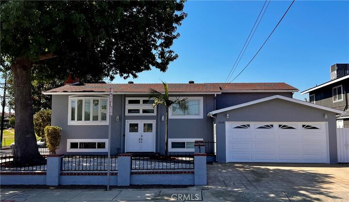 1514 E Maple Avenue  El Segundo CA 90245 photo