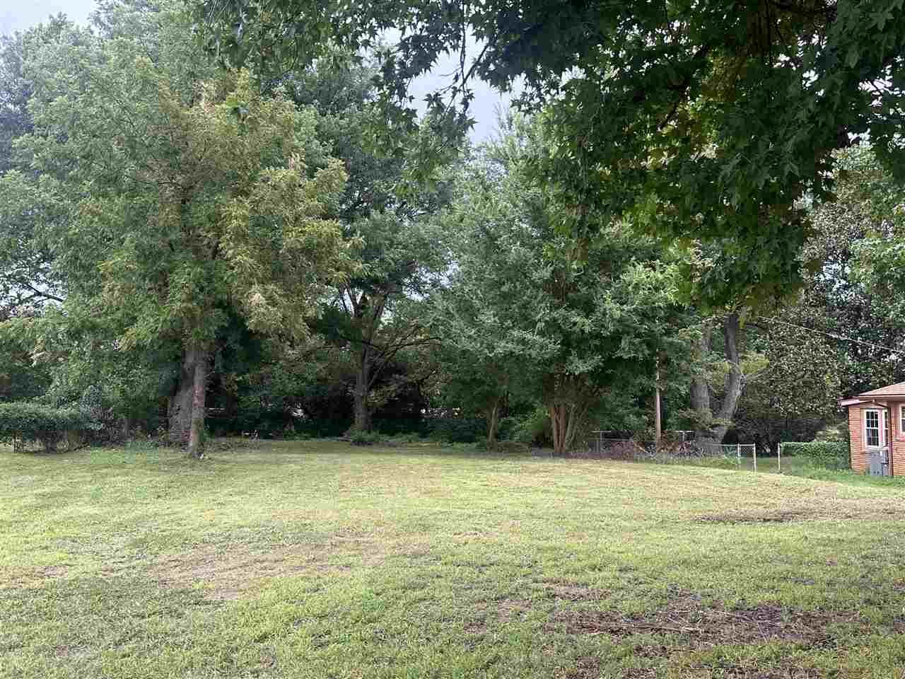 Property Photo:  1013 N 7th  OK 74601 