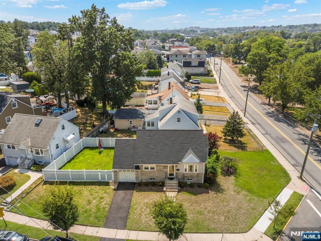 Property Photo:  75 Birchwood Drive  NJ 07031 