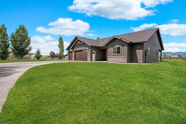Property Photo: 49 Hodgson Court MT 59912