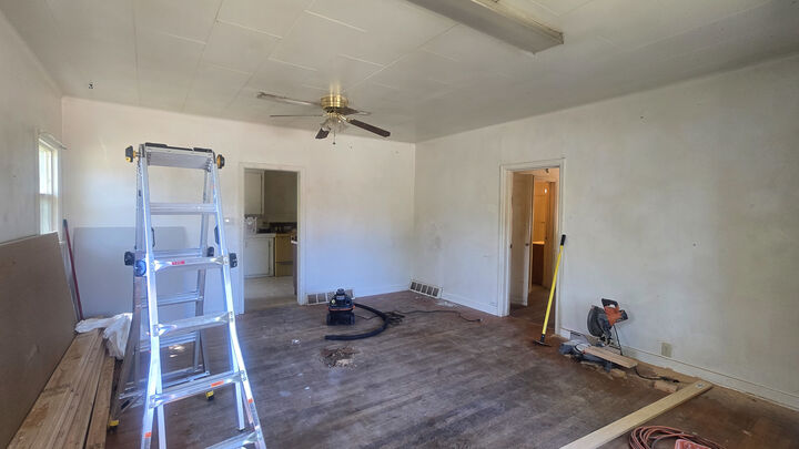 Property Photo: 725 Inez Street MT 59801