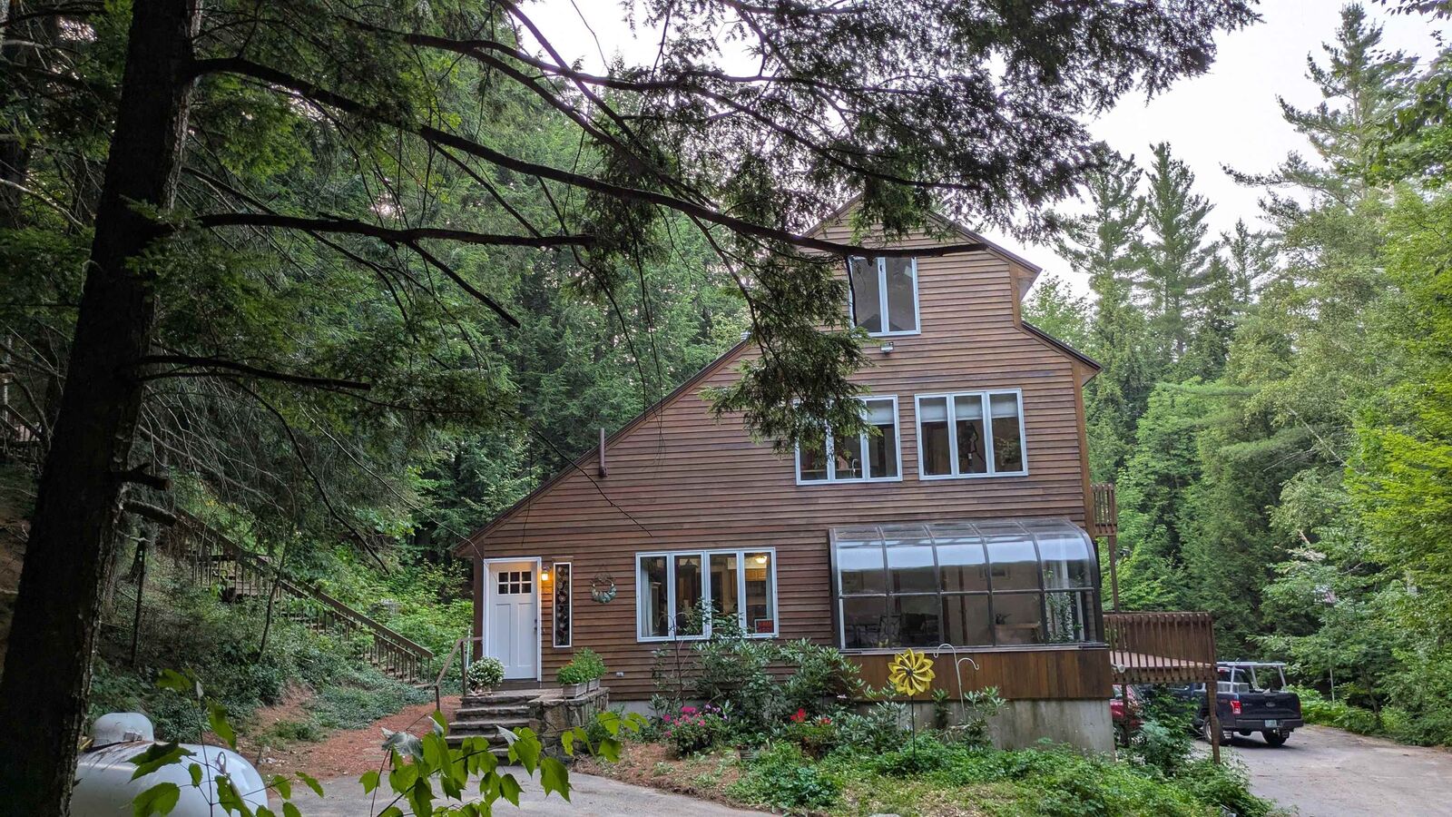 Property Photo: 34 Hubbard Grove Road NH 03581