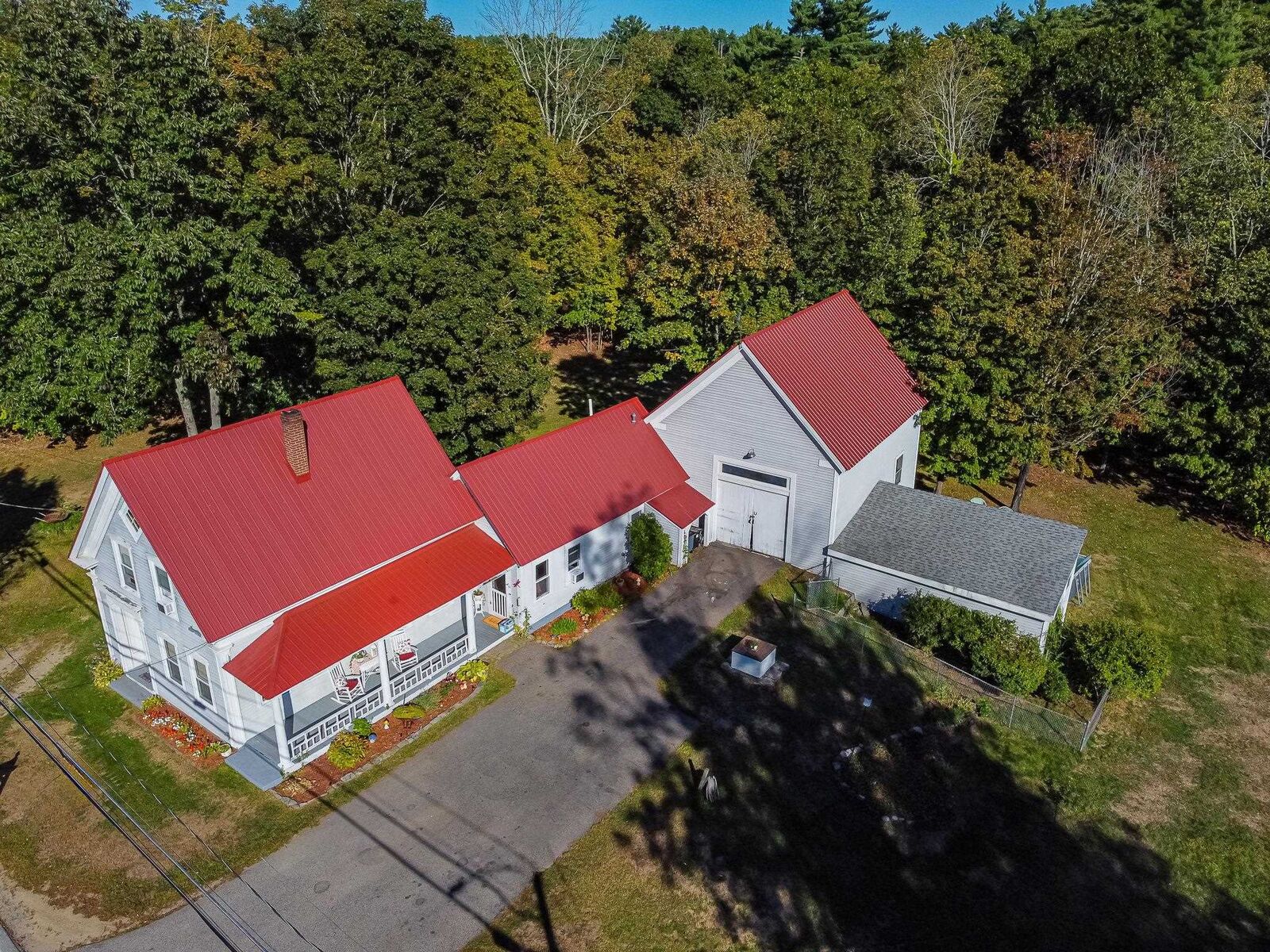 Property Photo:  29 Harriman Road  NH 03077 
