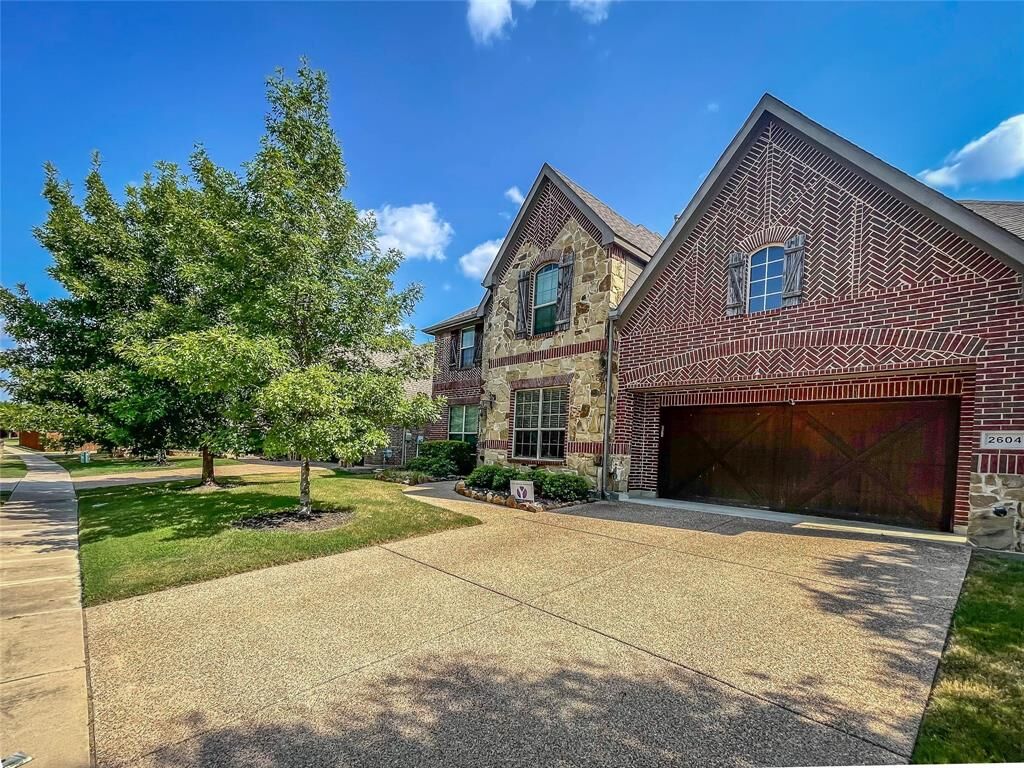 Property Photo:  2604 Morgan Lane  TX 76262 