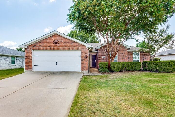Property Photo: 302 Lake Wichita Drive TX 75098