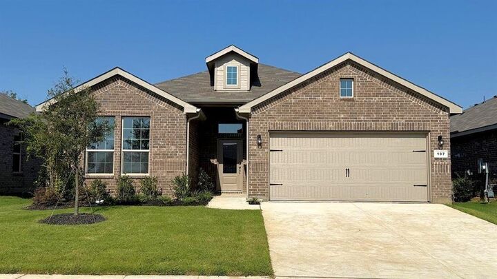 Property Photo:  107 Goodnight Court  TX 76033